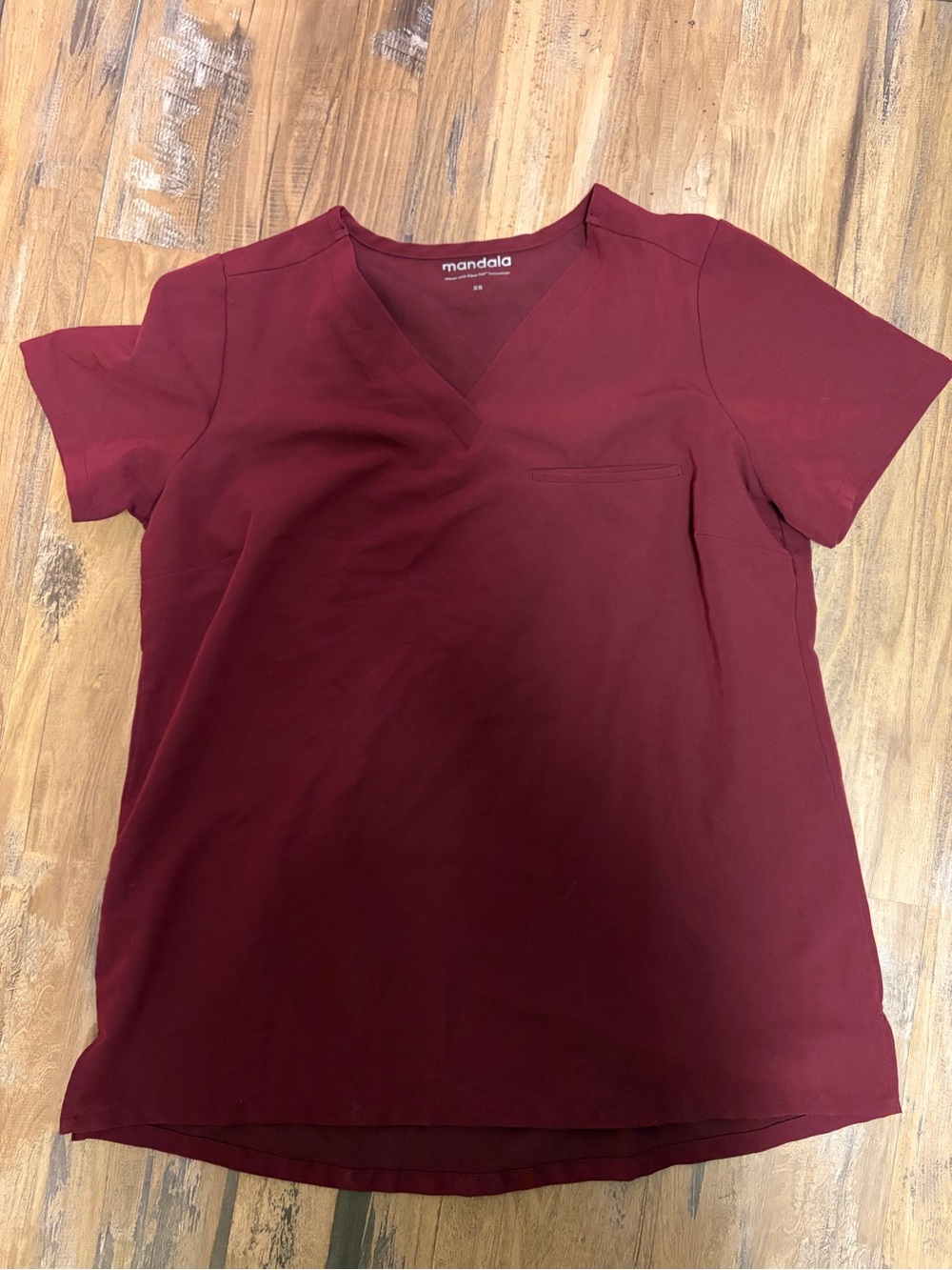 Women's scrub set: Mandala v-neck top and jogger pants in Burgundy